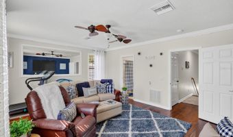 145 SILVER FALLS Dr, Apollo Beach, FL 33572