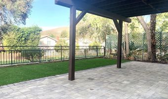 30725 Mainmast Dr, Agoura Hills, CA 91301
