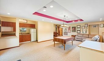 5870 Persimmon Dr, Fitchburg, WI 53711