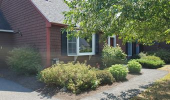 32 Cortland Cir, Bangor, ME 04401