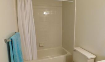 490 Liberty Pointe Dr, Ann Arbor, MI 48103