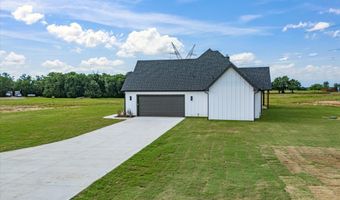 108 Bear Cat Ct, Alvord, TX 76225