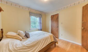 126 Grand View Ter, Brooklyn, CT 06234