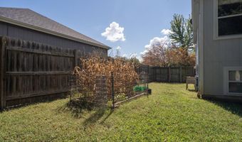 120 Hillside Dr, Baldwin City, KS 66006