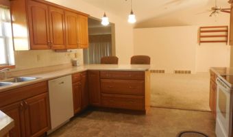 941 S 1st St, Albion, NE 68620