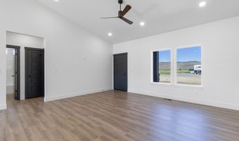 207 W First St W, Carey, ID 83320