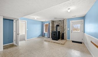 712 Cherry Hill Rd, Amherst, VA 24521