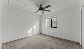 5759 W DRAKE Ct, Chandler, AZ 85226