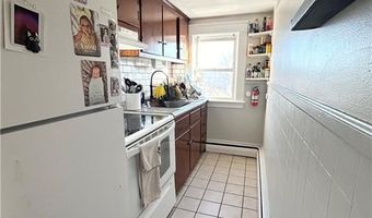 214 Franklin St, Bristol, RI 02809