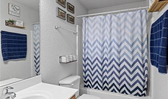 2 Leawood Pl, Bella Vista, AR 72715
