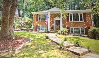 9009 ORANGE HUNT Ln, Annandale, VA 22003