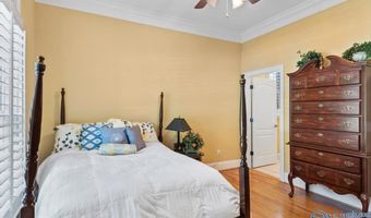 280 St Andrews Ln, Albertville, AL 35951