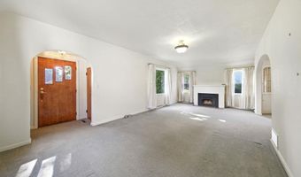 600 S West St, Angola, IN 46703