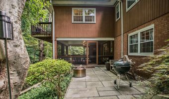 3818 N RIDGEVIEW Rd, Arlington, VA 22207