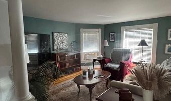 23 Rock St, Bristol, RI 02809