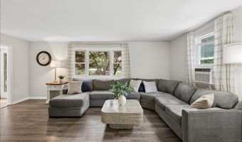 21 Nathaniel Dr, Amherst, NH 03031