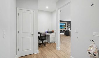 669 Fairway Dr, Acworth, GA 30101
