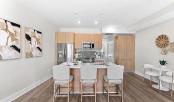 1108 S HIGHLAND St 2, Arlington, VA 22204