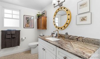 664 Lakeshore Dr, Asheville, NC 28804