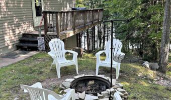 W16468 S Hilbert Dr, Armstrong Creek, WI 54103