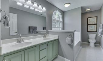 841 Country Ln, Indianapolis, IN 46217