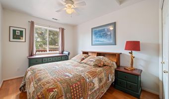 635 N Cougar Ln, Apple Valley, UT 84737