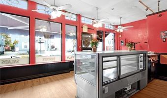 366 Wood St, Bristol, RI 02809