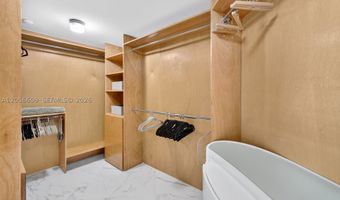2800 Island Blvd 1005, Aventura, FL 33160