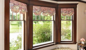 75 S Park St, Bangor, ME 04401