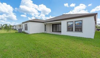 5286 WOLF CREEK Dr, Apollo Beach, FL 33572
