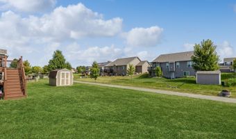 1737 Ashwood Dr SW, Altoona, IA 50009