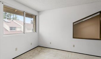 5430 Baltimore Dr 44, La Mesa, CA 91942