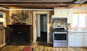 8 Graffam Rd, Baldwin, ME 04091