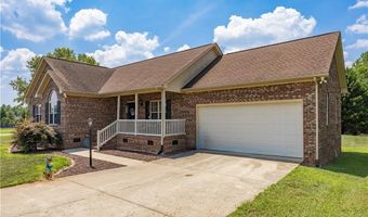 514 Honeysuckle Rdg, Asheboro, NC 27205