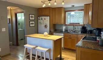 3 Henley St, Charlestown, RI 02813