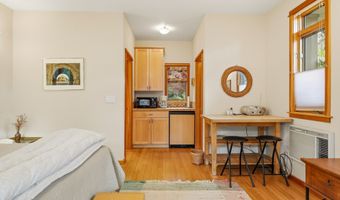 611 Forest St, Ashland, OR 97520