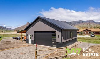 15 Road 6CU, Cody, WY 82414