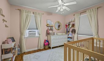 352 Leeward Ave, Beachwood, NJ 08722