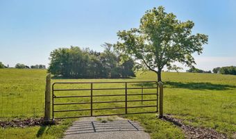 18519 Farm Road 2000, Aurora, MO 65605