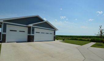 2413 S Lawson St, Aberdeen, SD 57401