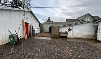 805 E QUINCY Ave, Cottage Grove, OR 97424