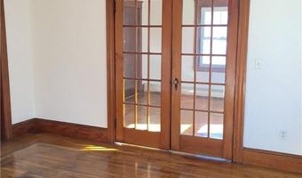 200 Market St, Warren, RI 02885