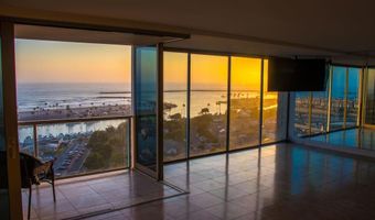 1200 N Harbor Dr 15B, Oceanside, CA 92054