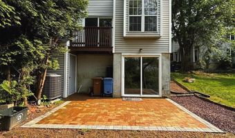 2000 RED MAPLE Grv, Ambler, PA 19002