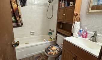 4967 Kings Rd, Bascom, FL 32423