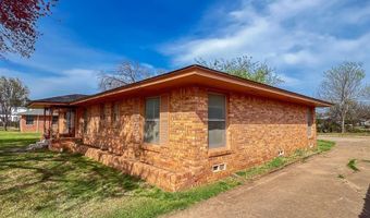 812 S Ash St, Archer City, TX 76351