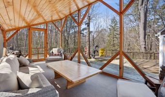 54 Stone Tree Rd, Arrowsic, ME 04530