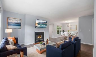 104 Glenleaf Dr, Peachtree Corners, GA 30092
