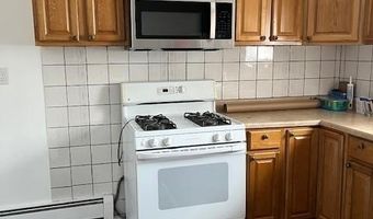 22 E 48TH St, Bayonne, NJ 07002