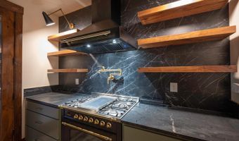 2044 Douglas Dr, Arnold, CA 95223